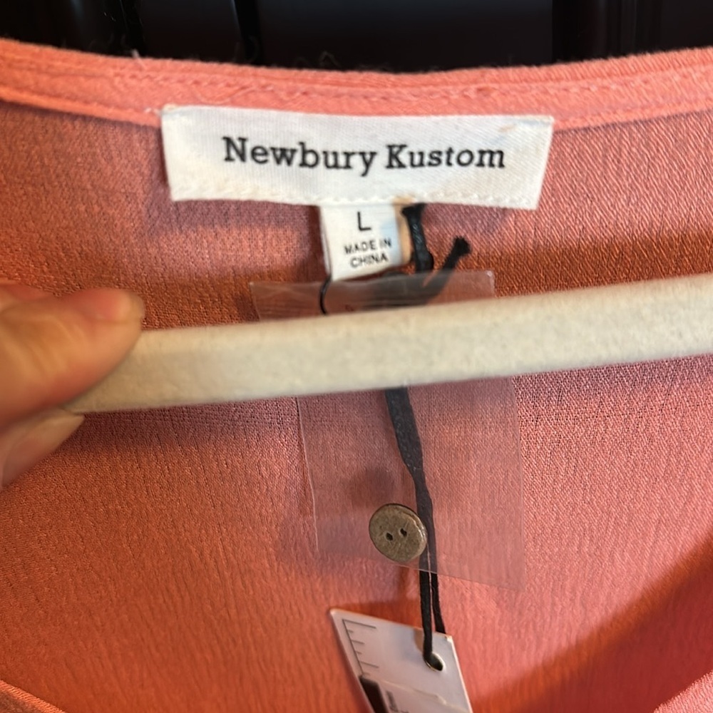 Newbury Kustom Lg NWT Pink Puff Sleeve Crop Blouse - Picture 2 of 5